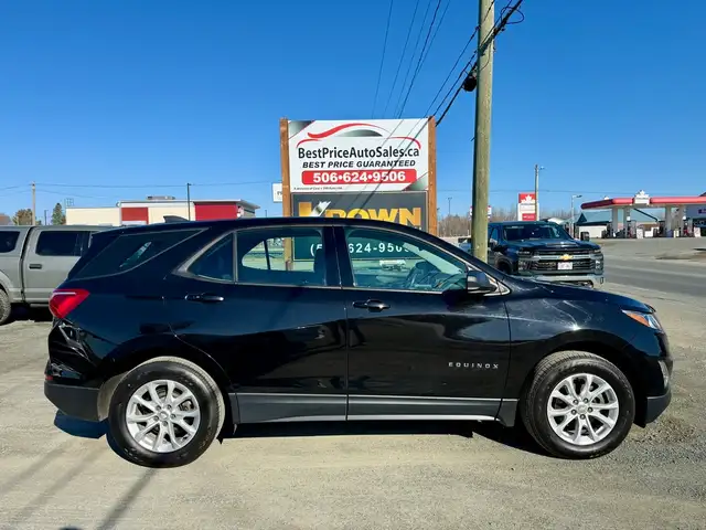 2019 Chevrolet Equinox AWD! CLEAN CARFAX! NEW MVI! NEW TIRES! AU - Photo 2