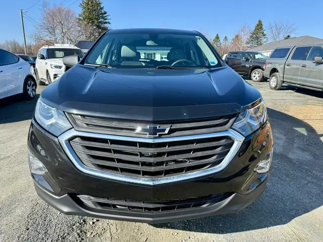 2019 Chevrolet Equinox AWD! CLEAN CARFAX! NEW MVI! NEW TIRES! AU - Photo 8