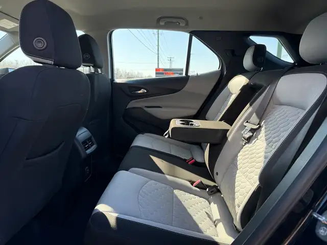 2019 Chevrolet Equinox AWD! CLEAN CARFAX! NEW MVI! NEW TIRES! AU - Photo 16