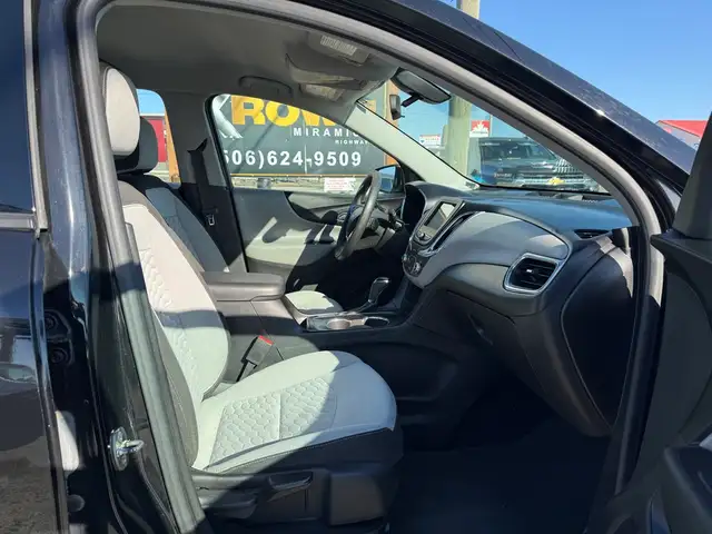 2019 Chevrolet Equinox AWD! CLEAN CARFAX! NEW MVI! NEW TIRES! AU - Photo 23