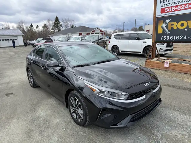 2024 Kia Forte EX  IVT CERTIFIED!