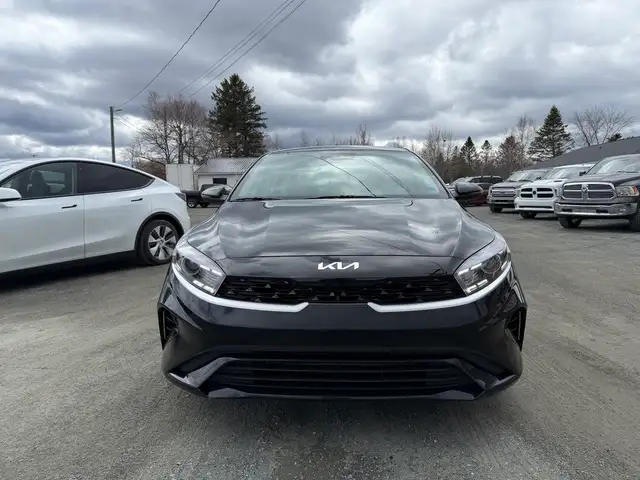 2024 Kia Forte EX  IVT CERTIFIED! - Photo 3