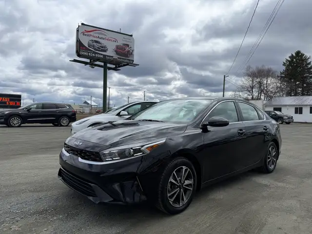 2024 Kia Forte EX  IVT CERTIFIED! - Photo 4