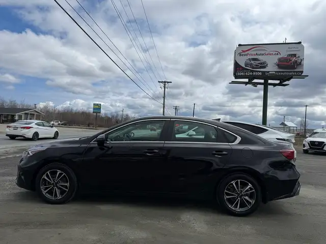 2024 Kia Forte EX  IVT CERTIFIED! - Photo 5
