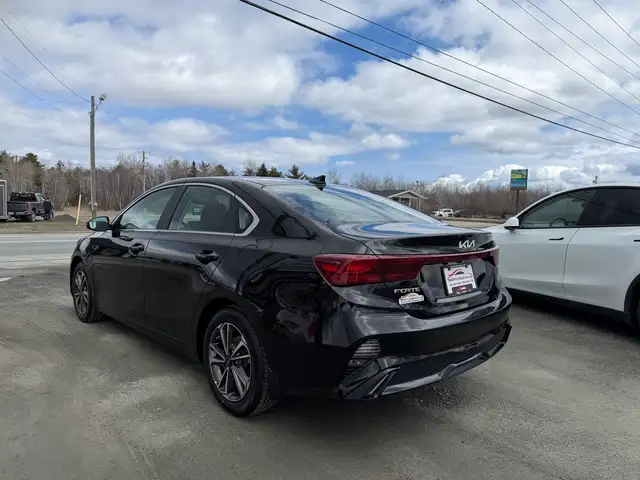 2024 Kia Forte EX  IVT CERTIFIED! - Photo 6