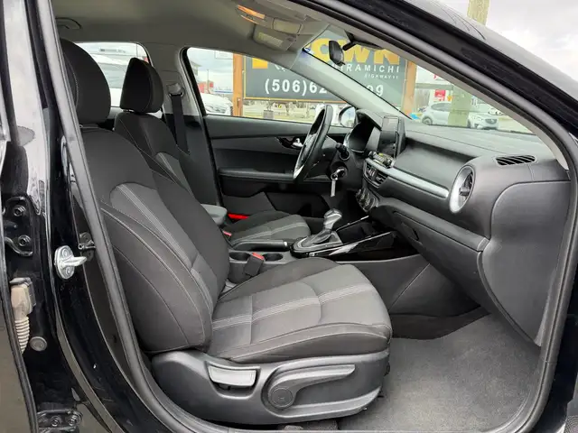 2024 Kia Forte EX  IVT CERTIFIED! - Photo 11