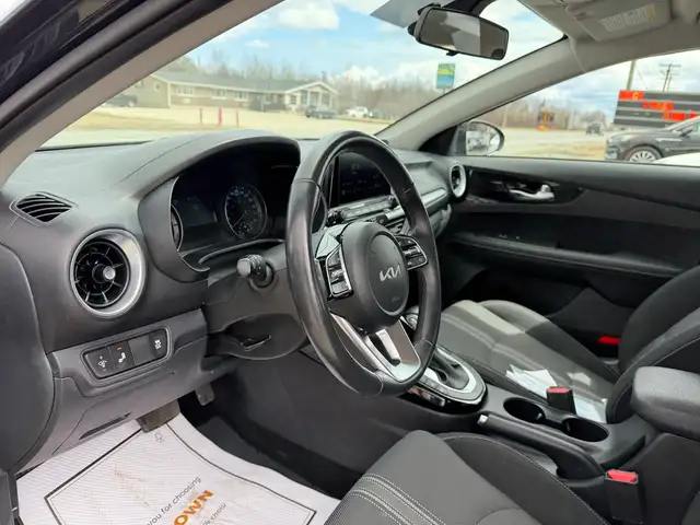 2024 Kia Forte EX  IVT CERTIFIED! - Photo 19