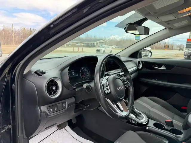 2024 Kia Forte EX  IVT CERTIFIED! - Photo 20