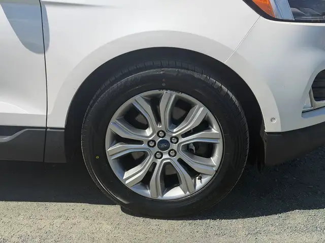 2019 Ford Edge Titanium AWD CERTIFIED! - Photo 11