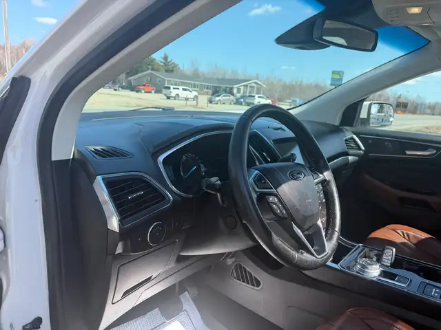 2019 Ford Edge Titanium AWD CERTIFIED! - Photo 24
