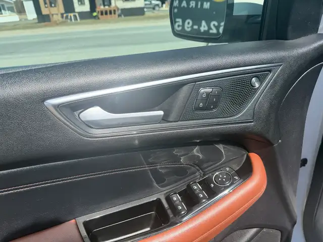 2019 Ford Edge Titanium AWD CERTIFIED! - Photo 25