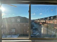 Best Deal! Very Bright Whole Townhouse Rent Only $2498 - Photo 2