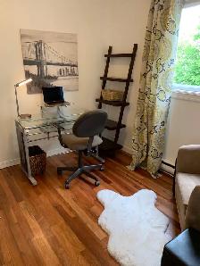 Everything Included Furnished Downtown 2 Bedroom Aug1 ! - Photo 10