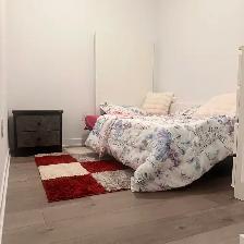 Room for rent/short stay near TTC subway/GO bus Vaughan.