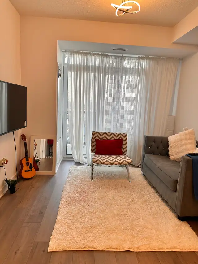 Room for rent/short stay near TTC subway/GO bus Vaughan. - Photo 6
