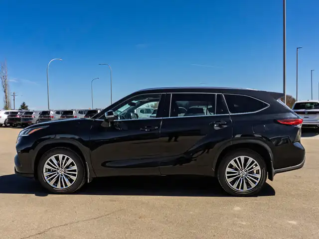 2022 Toyota Highlander Limited - Photo 4