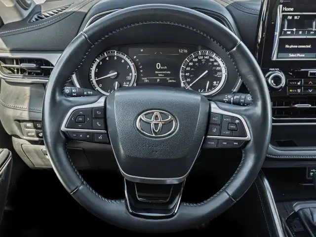2022 Toyota Highlander Limited - Photo 6
