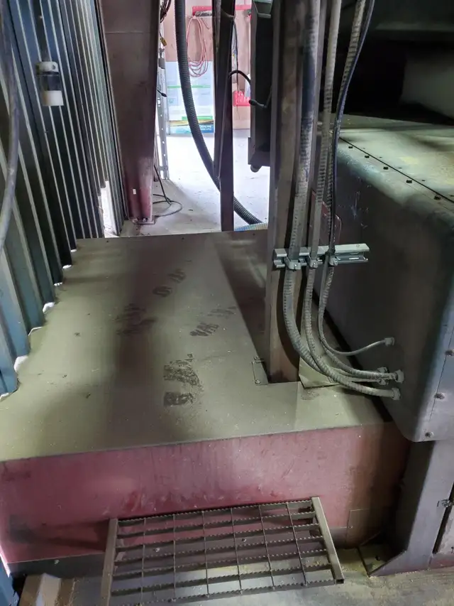 Gravity Table - Photo 6