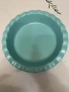 NEW. Farmhouse shallow baker.