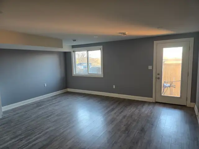 1 Bedroom Apt - Photo 2