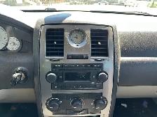2005 Chrysler 300 RWD - Photo 11