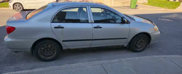 Toyota Corolla CE 2003 - Photo 3