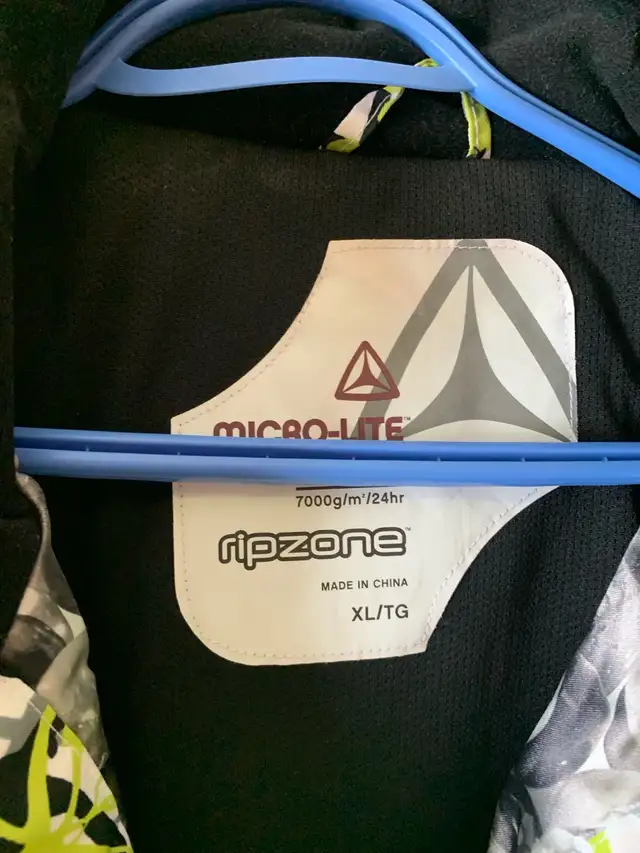 NEW.   RipZone jacket. XLG. - Photo 5