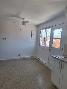 4 1/2, LASALLE, Non Chauffé, Deuxième Étage, LIBRE - Photo 8