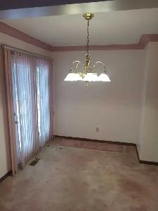 3   1 Private Rooms Available in South Walkerville Windsor - Photo 2