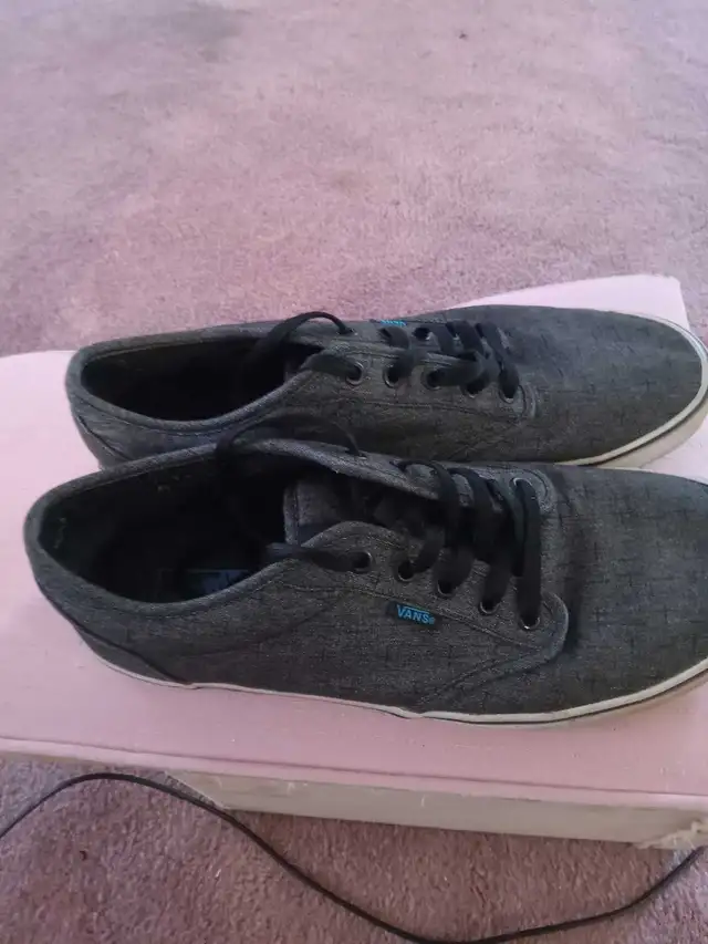 VANS Shoes Size 12 Perfect Condition   Can Deliver in Windsor - Photo 2