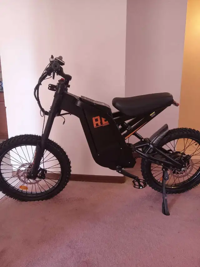 R8 Electric Dirt Bike Perfect Condition 56km/Hr Speed