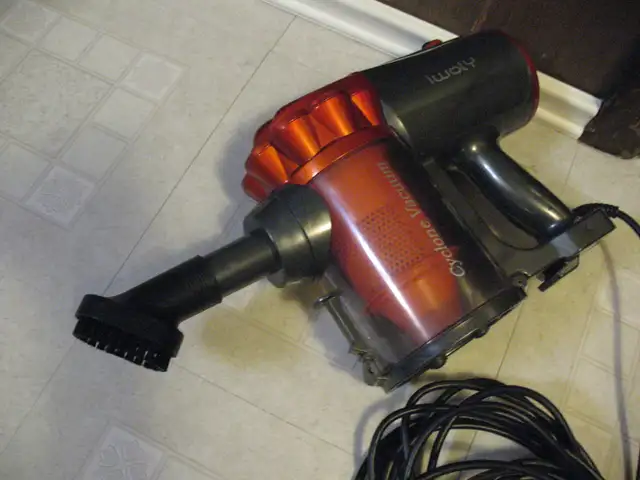 Electric CORDED Stick Vacuum Cleaner, BRAND NEW - Photo 10
