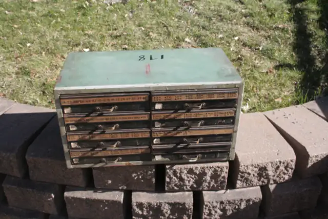 Coffre coffret en métal a casier industriel (Livraison possible)