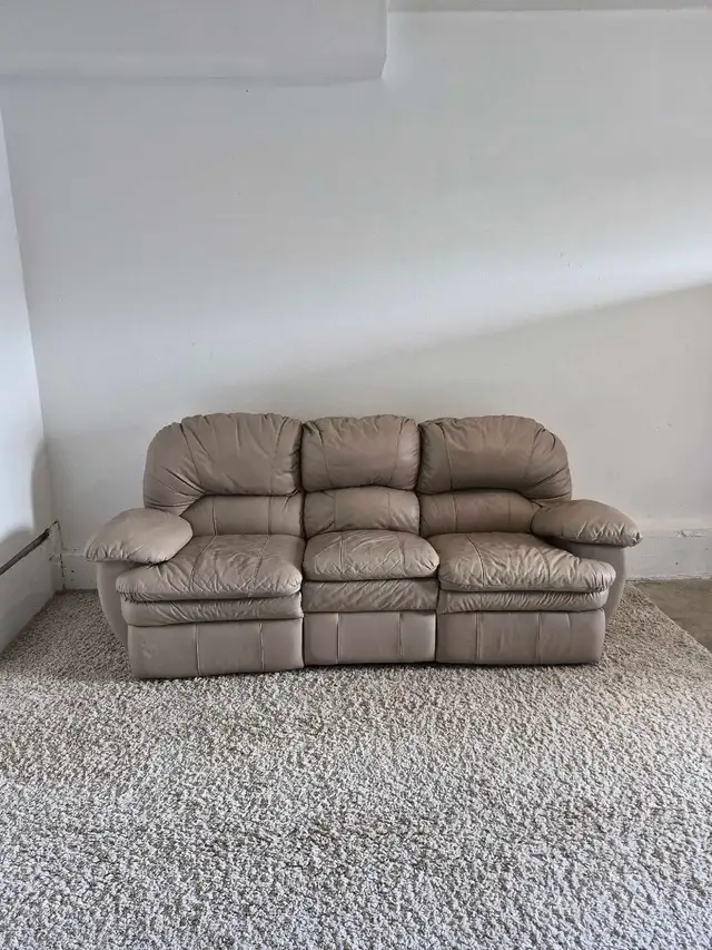 FREE DELIVERY Palliser 3 Seater Leather Recliner Sofa / Couch - Photo 2