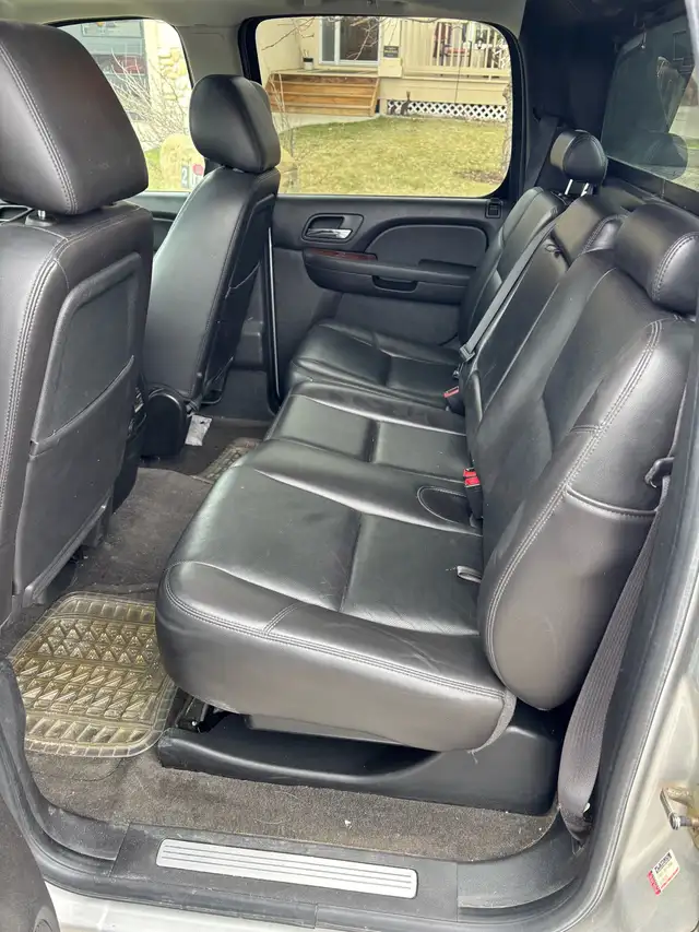 2010 Avalanche - Photo 6