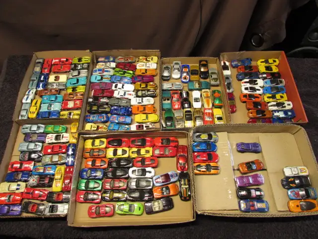 Hot Wheels  Chevrolet Corvette collection, 165 cars total