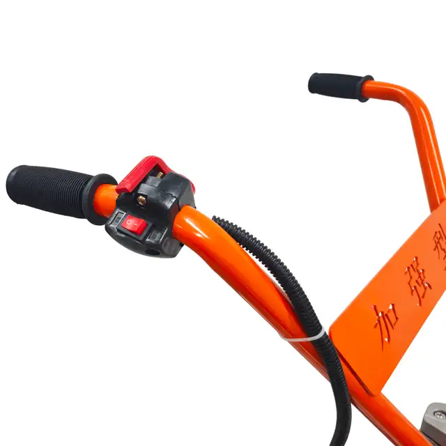 Concrete Screed EPA Listed 4 Cycle Engine 6.5ft Board  190340 - Photo 4