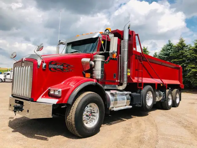 DUMP TRUCK DRIVER NEEDED