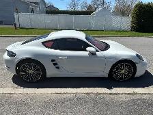 2024 Porsche 718 Cayman 'manuelle'