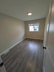 Two Bedrooms in a House - Photo 5