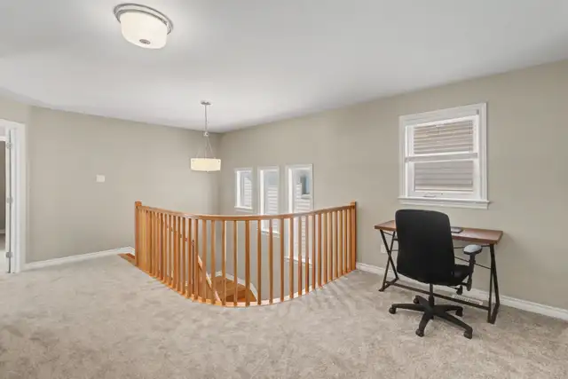 Spacious 4 2 bedrm plus loft home in Findlay Creek - Photo 6