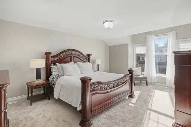 Spacious 4 2 bedrm plus loft home in Findlay Creek - Photo 7