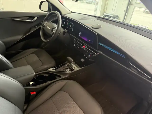 2024 Kia Niro EX - Photo 10