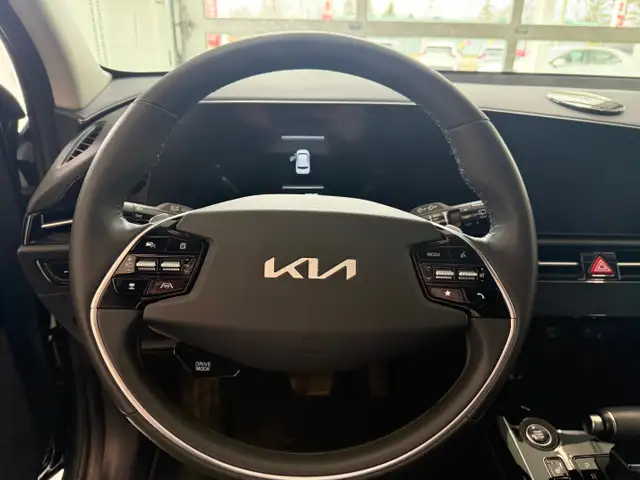 2024 Kia Niro EX - Photo 14