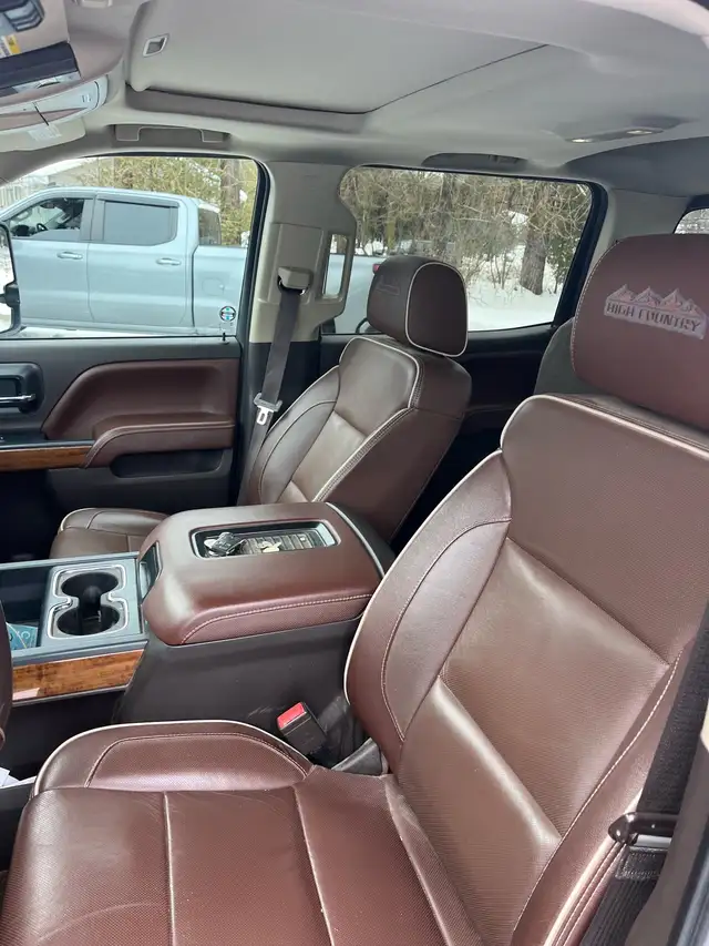 2016 3/4ton Chevrolet diesel - Photo 3