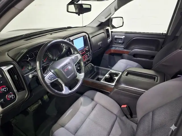 2015 GMC Sierra 1500 SLE Crew Cab 4WD SB - V7048 - Financing Ava - Photo 10