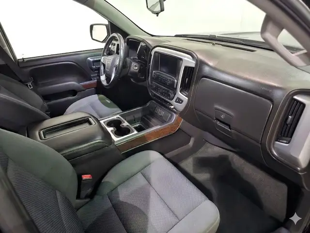 2015 GMC Sierra 1500 SLE Crew Cab 4WD SB - V7048 - Financing Ava - Photo 16