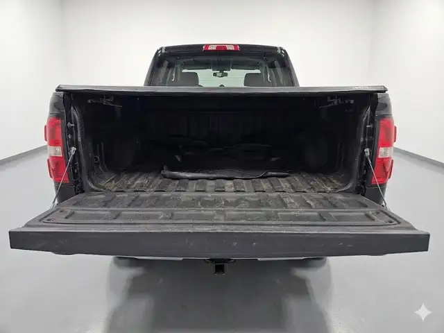2015 GMC Sierra 1500 SLE Crew Cab 4WD SB - V7048 - Financing Ava - Photo 17