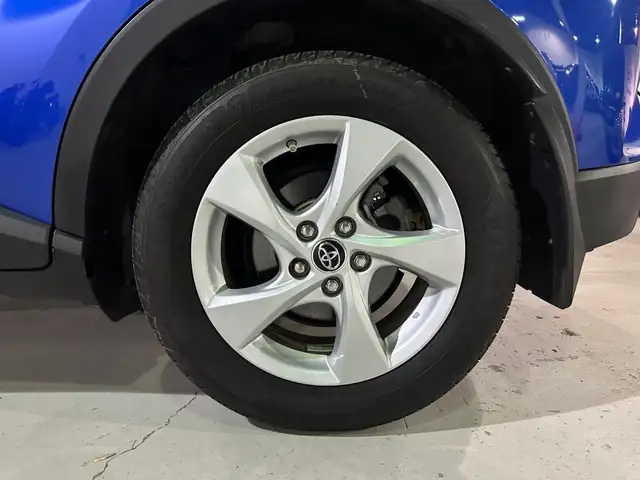 2019 Toyota C-HR XLE 4dr SUV - V6916 - No Payments for 6 Months - Photo 9