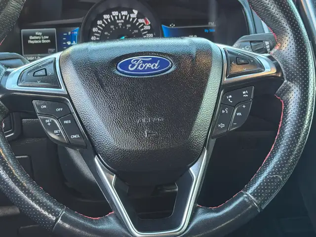 2022 Ford Edge ST LINE AWD Auto, AWD, 2L 4cyl, Gas GARANTIE 36 M - Photo 16